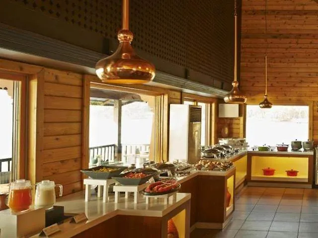Club Mahindra Ashtamudi Hotell Nīndakara 4*,  Indien