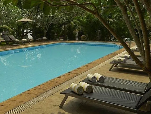 Club Mahindra Ashtamudi Hotel Nīndakara Resort