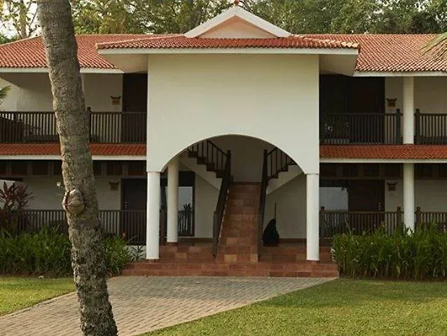 Club Mahindra Ashtamudi Hotel Nīndakara 4*,