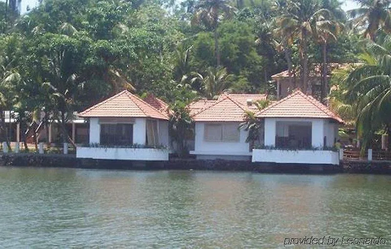 Club Mahindra Ashtamudi Hotel Nīndakara