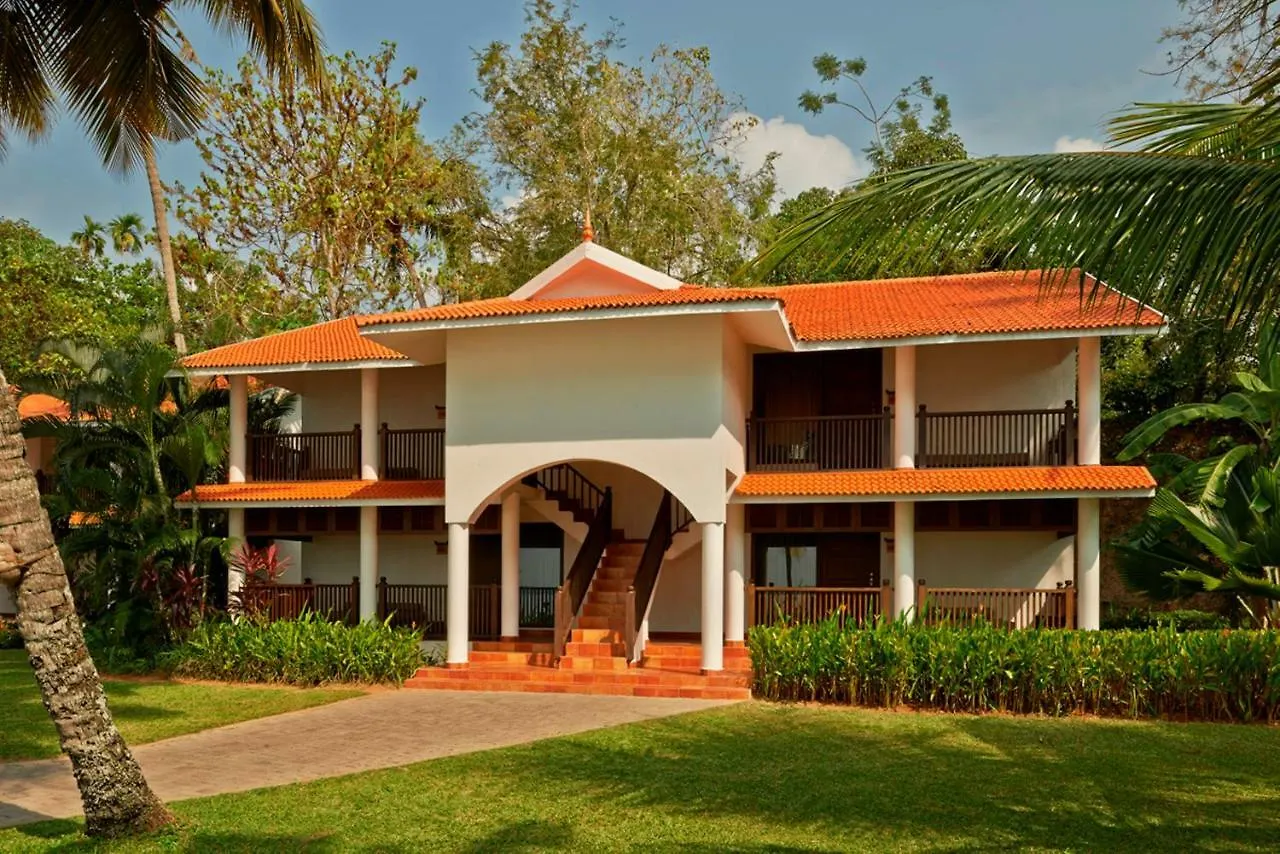 Club Mahindra Ashtamudi Hotel Nīndakara